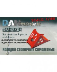 Aircraft chocks #3, 4 pcs + decal